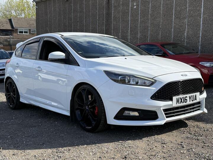 Ford FOCUS 2.0T EcoBoost ST-3 Euro 6 (s/s) 5dr