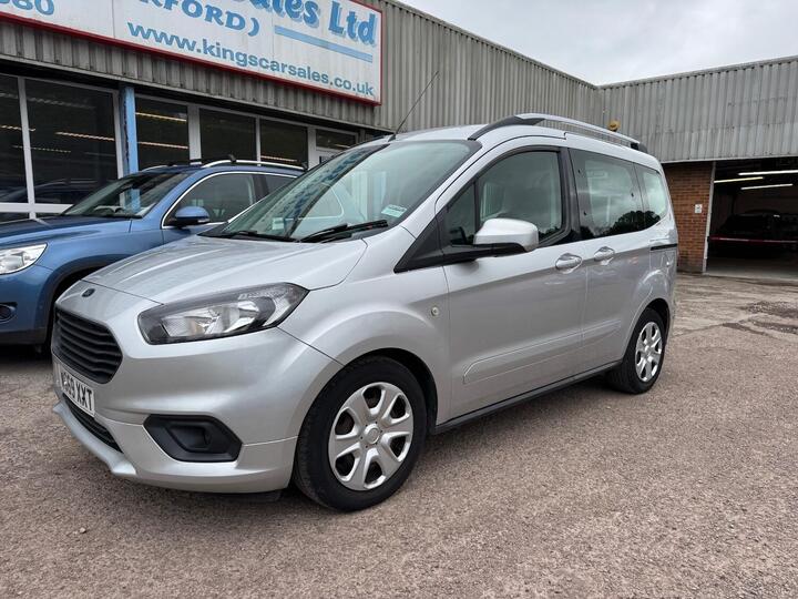 Ford Tourneo Courier 1.0 EcoBoost Zetec Euro 6 5dr