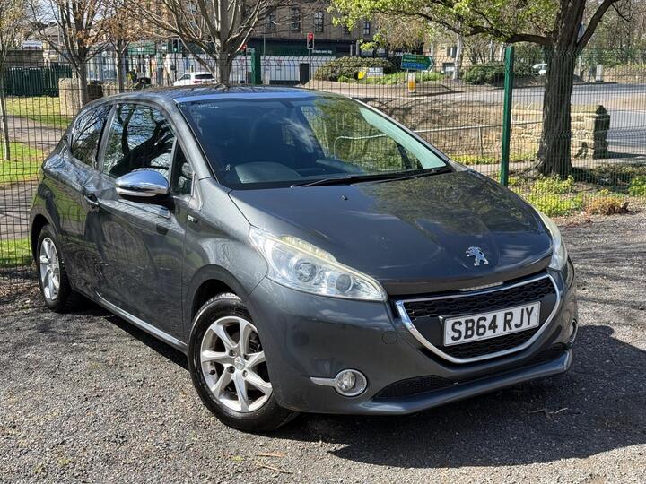 Peugeot 208 1.2 VTi PureTech Style Euro 5 3dr