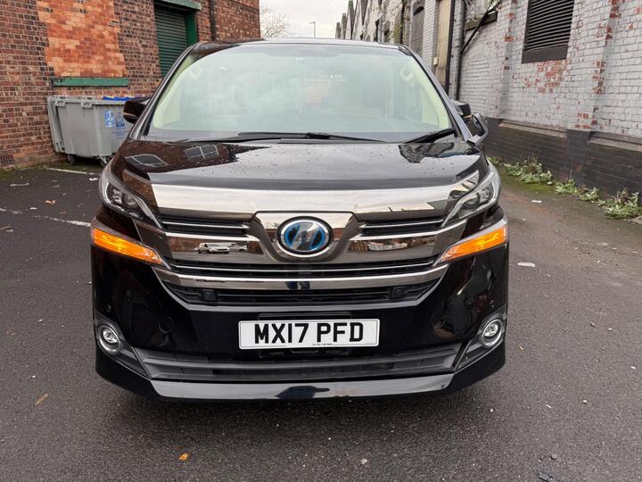 Toyota Vellfire HYBRID E4 2.5 Glass Top Sunrof & Screen