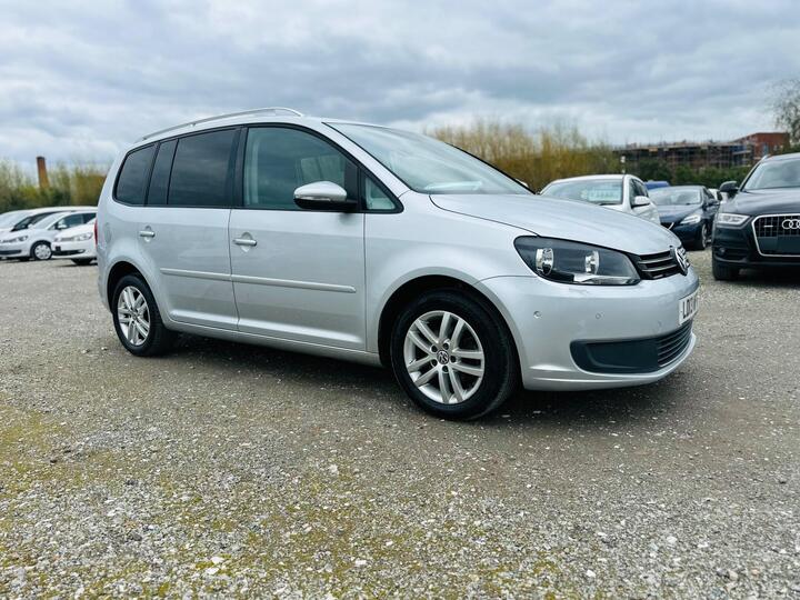 Volkswagen Touran 1.6 TDI BlueMotion Tech SE DSG Euro 5 (s/s) 5dr