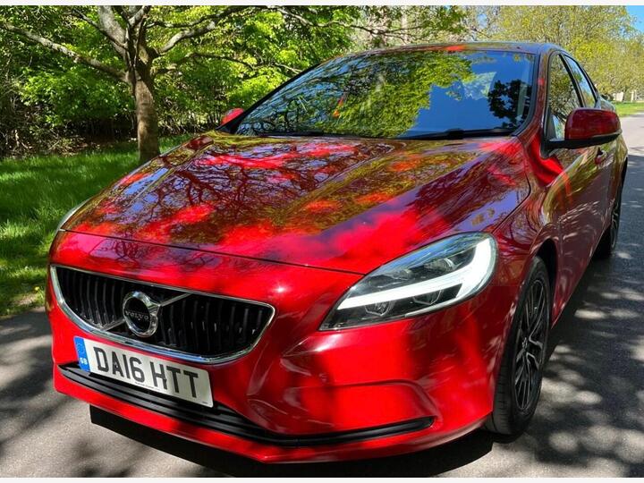 Volvo V40 2.0 T2 Momentum Euro 6 (s/s) 5dr