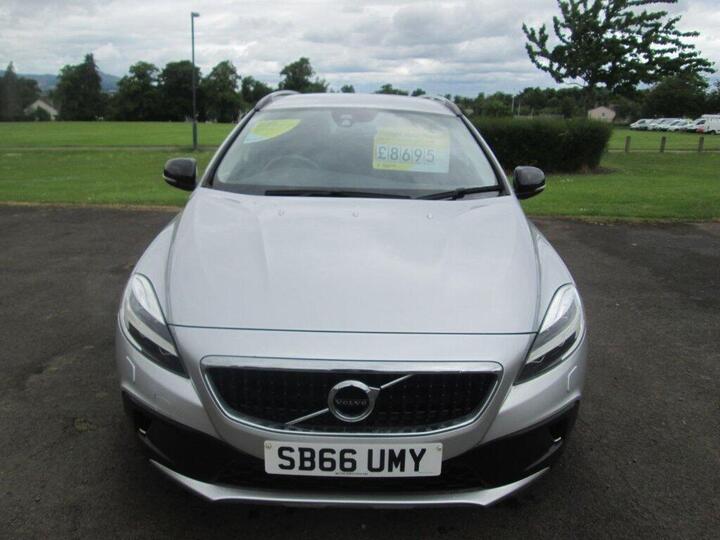 Volvo V40 Cross Country 2.0 T3 Pro Euro 6 (s/s) 5dr Volvo V40 Cross Country 2.0 T3 Pro Euro 6 (s/s) 5dr