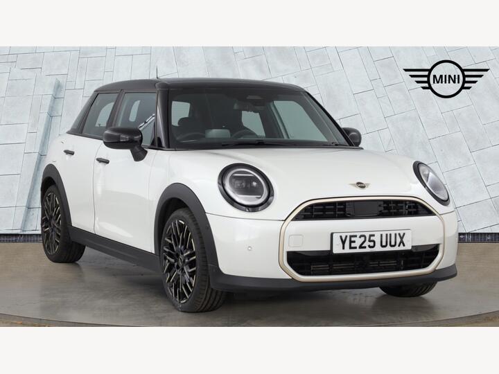 MINI Cooper 1.5C Exclusive Steptronic Euro 6 (s/s) 5dr