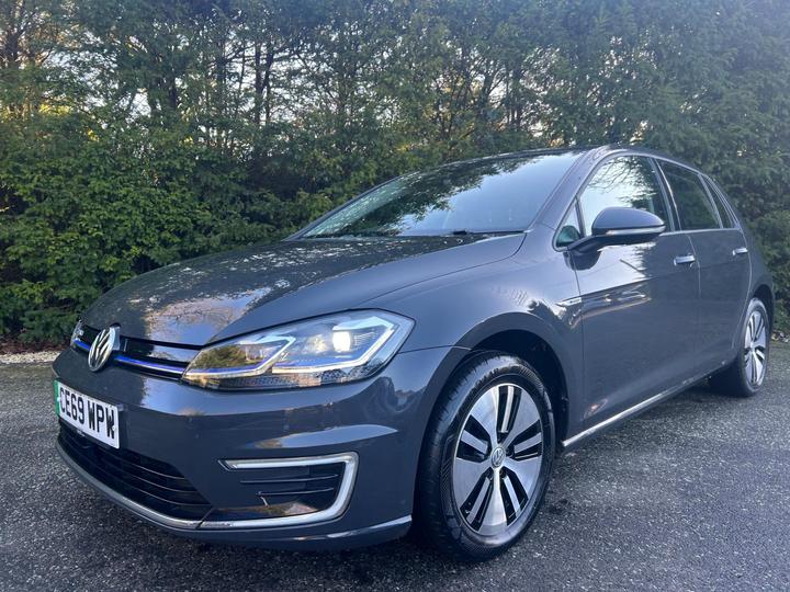 Volkswagen E-Golf 35.8kWh E-Golf Auto 5dr