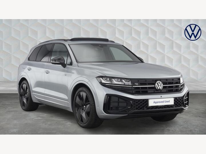 Volkswagen Touareg 3.0 TDI V6 Black Edition Tiptronic 4Motion Euro 6 (s/s) 5dr