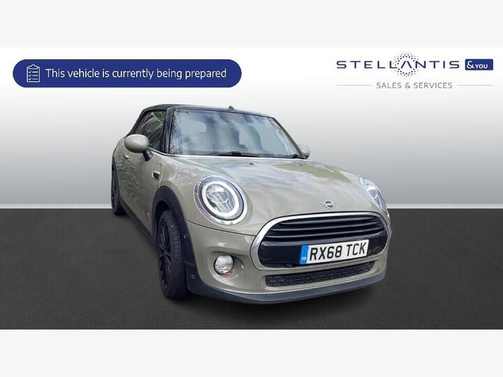 MINI Convertible 1.5 Cooper Classic Steptronic Euro 6 (s/s) 2dr MINI Convertible 1.5 Cooper Classic Steptronic Euro 6 (s/s) 2dr
