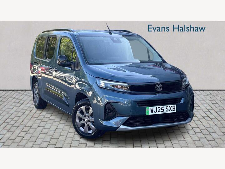 Vauxhall COMBO LIFE ELECTRIC ESTATE 52kWh Ultimate XL MPV Auto 5dr (7.4kW Charger)