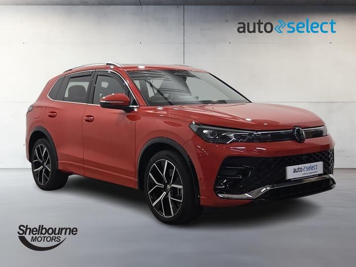 Volkswagen Tiguan 2.0 TDI R-Line SUV 5dr Diesel DSG Euro 6 (s 2.0 TDI R-Line DSG Euro 6 (s/s) 5dr