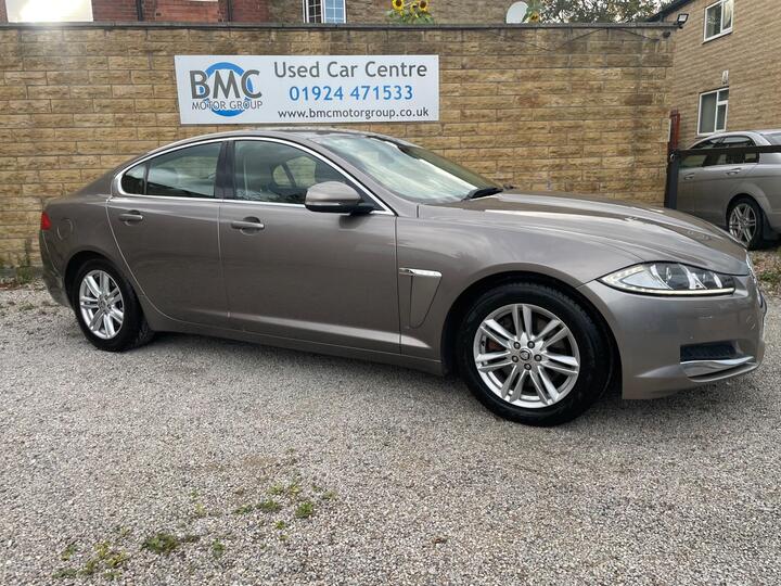 Jaguar XF 2.2d Luxury Auto Euro 5 (s/s) 4dr