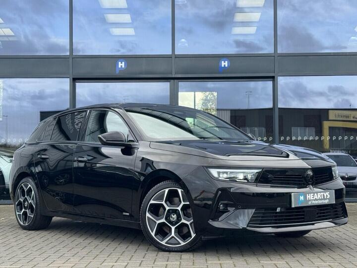 Vauxhall ASTRA 1.6 12.4kWh Ultimate Auto Euro 6 (s/s) 5dr