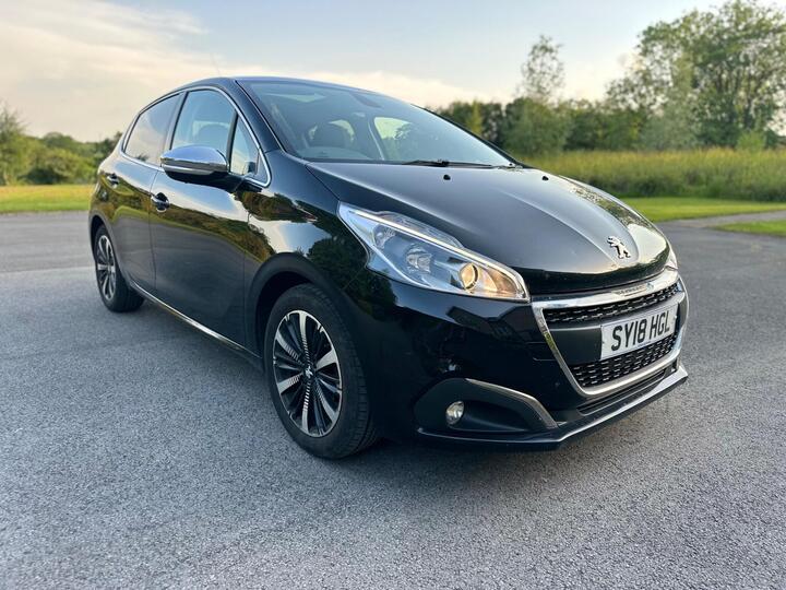 Peugeot 208 1.2 PureTech Allure Premium Euro 6 (s/s) 5dr