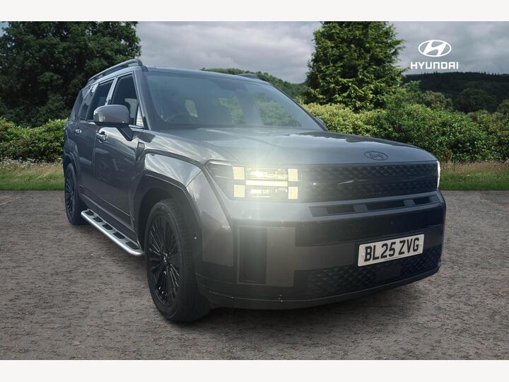 Hyundai Santa Fe 1.6 H T-GDi Calligraphy Auto 4WD Euro 6 (s/s) 5dr (7Seat) Hyundai Santa Fe 1.6 H T-GDi Calligraphy Auto 4WD Euro 6 (s/s) 5dr (7Seat)