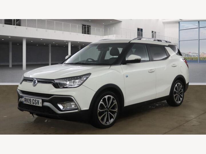 SsangYong TIVOLI XLV 1.6D Ultimate Auto 4WD Euro 6 5dr