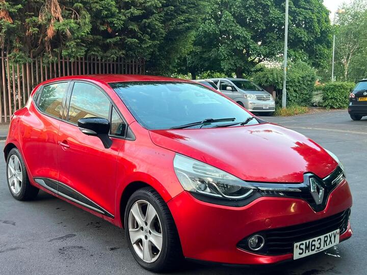 Renault Clio 0.9 TCe Dynamique MediaNav Euro 5 (s/s) 5dr Renault Clio 0.9 TCe Dynamique MediaNav Euro 5 (s/s) 5dr