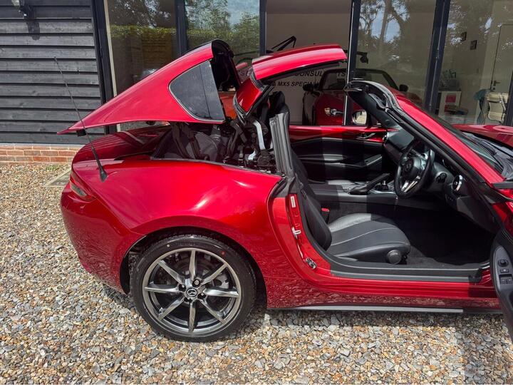Mazda MX-5 RF 2.0 SKYACTIV-G Sport Tech Euro 6 (s/s) 2dr Mazda MX-5 RF 2.0 SKYACTIV-G Sport Tech Euro 6 (s/s) 2dr