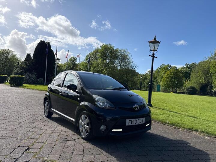 Toyota AYGO 1.0 VVT-i Fire Euro 5 5dr
