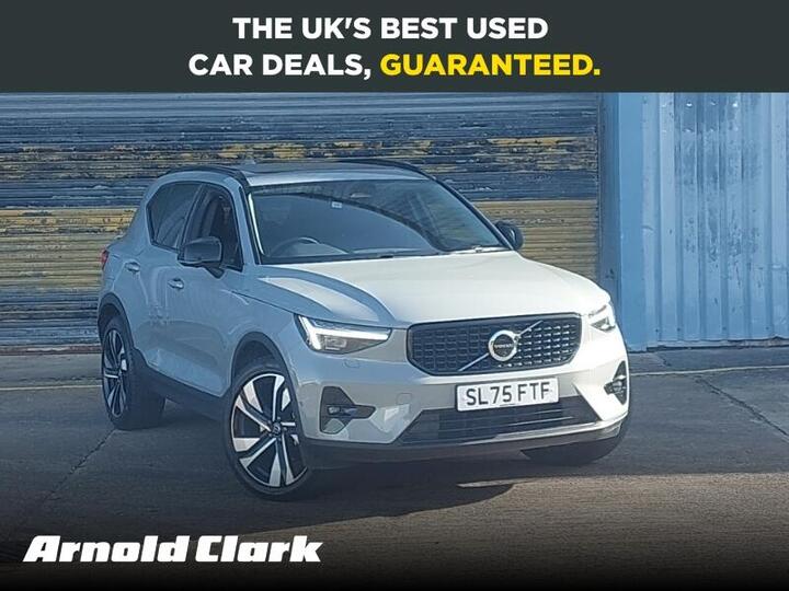 Volvo XC40 2.0 B3 MHEV Ultra Dark DCT Auto Euro 6 (s/s) 5dr