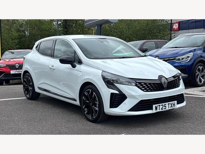 Renault Clio 1.6 E-TECH Techno Auto Euro 6 (s/s) 5dr