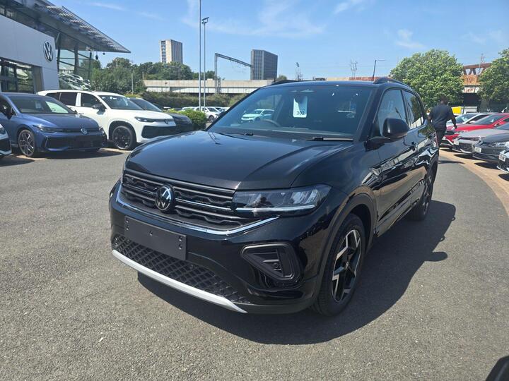 Volkswagen T-Cross VOLKSWAGEN T-Cross R-Line 1.0 TSI 115PS 7-speed DSG 5 Door