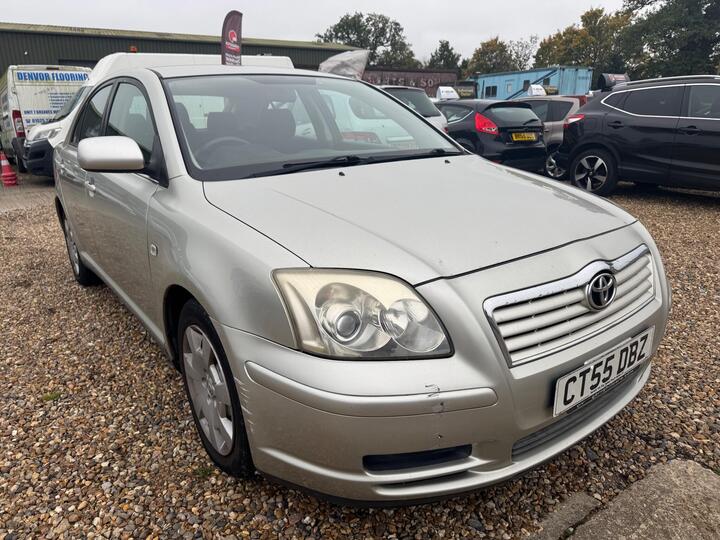 Toyota Avensis 1.8 VVT-i Colour Collection 5dr Toyota Avensis 1.8 VVT-i Colour Collection 5dr