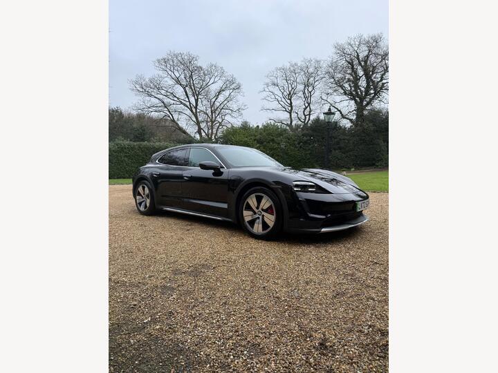 Porsche Taycan Performance Plus 93.4kWh 4S Cross Turismo Auto 4WD 5dr (11kW Charger) Porsche Taycan Performance Plus 93.4kWh 4S Cross Turismo Auto 4WD 5dr (11kW Charger)