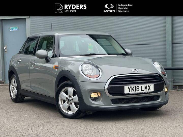 MINI Hatchback 1.5 Cooper Euro 6 (s/s) 5dr
