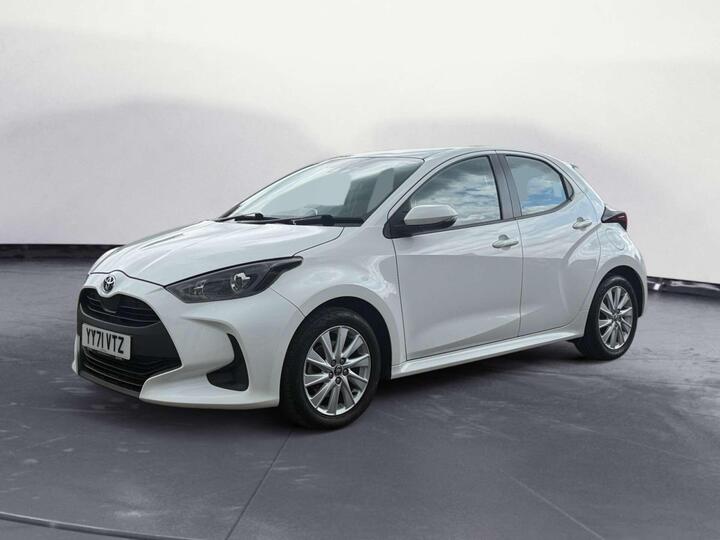 Toyota YARIS 1.5 VVT-h Icon E-CVT Euro 6 (s/s) 5dr
