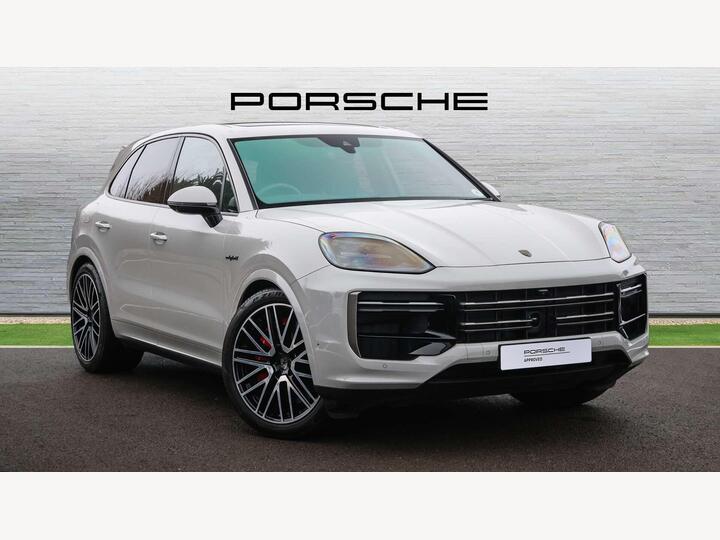 Porsche Cayenne 4.0 V8 E-Hybrid 25.9kWh Turbo TiptronicS 4WD Euro 6 (s/s) 5dr Porsche Cayenne 4.0 V8 E-Hybrid 25.9kWh Turbo TiptronicS 4WD Euro 6 (s/s) 5dr