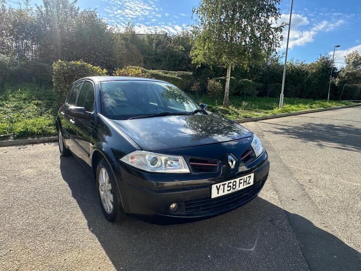 Renault Megane 1.6 VVT Dynamique 5dr
