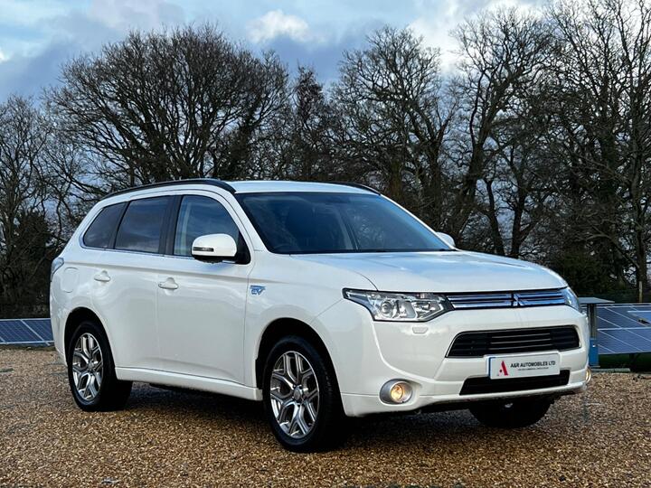 Mitsubishi Outlander 2.0h 12kWh GX4h CVT 4WD Euro 5 (s/s) 5dr
