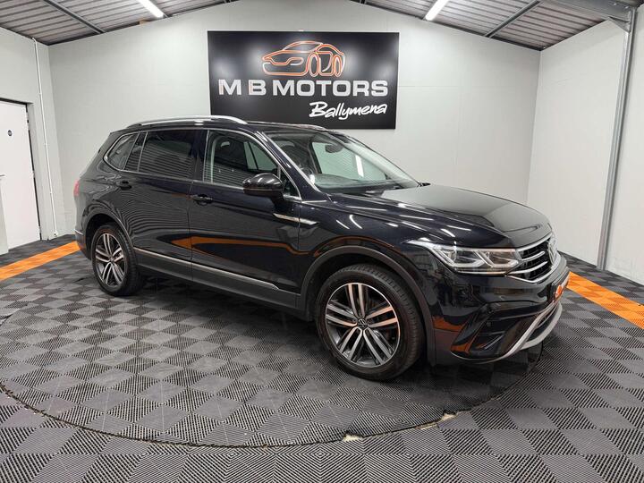 Volkswagen TIGUAN 2.0 TDI Elegance DSG Euro 6 (s/s) 5dr