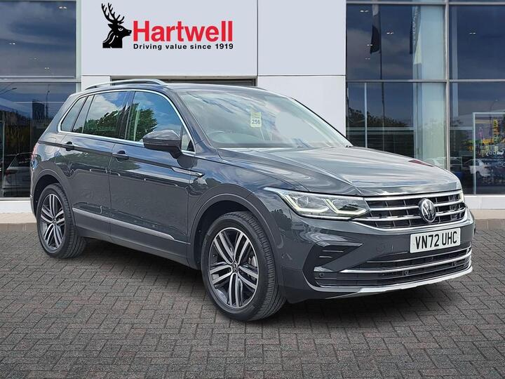 Volkswagen Tiguan 2.0 TSI Elegance DSG 4Motion Euro 6 (s/s) 5dr Volkswagen Tiguan 2.0 TSI Elegance DSG 4Motion Euro 6 (s/s) 5dr