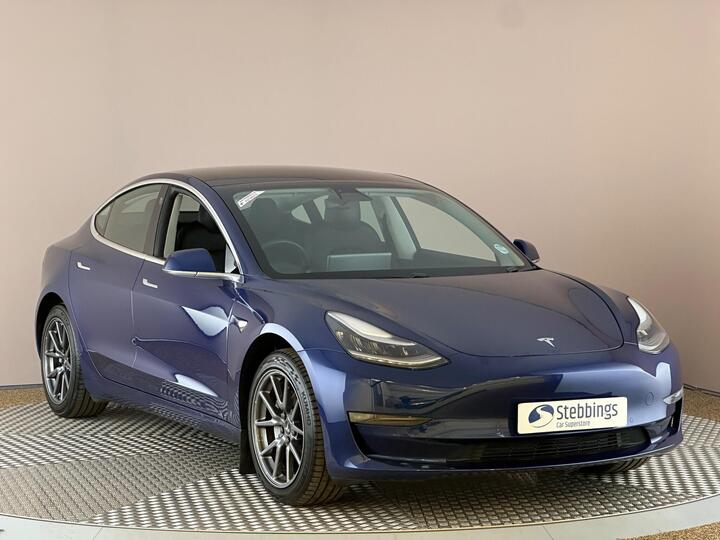 Tesla Model 3 Standard Range Plus Auto RWD 4dr
