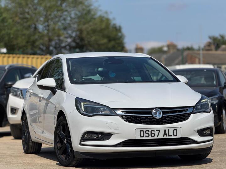 Vauxhall Astra 1.6 CDTi EcoTEC BlueInjection SRi Nav Euro 6 (s/s) 5dr