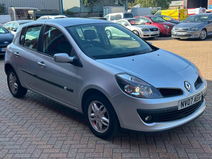 Renault Clio 1.4 16v Dynamique 5dr