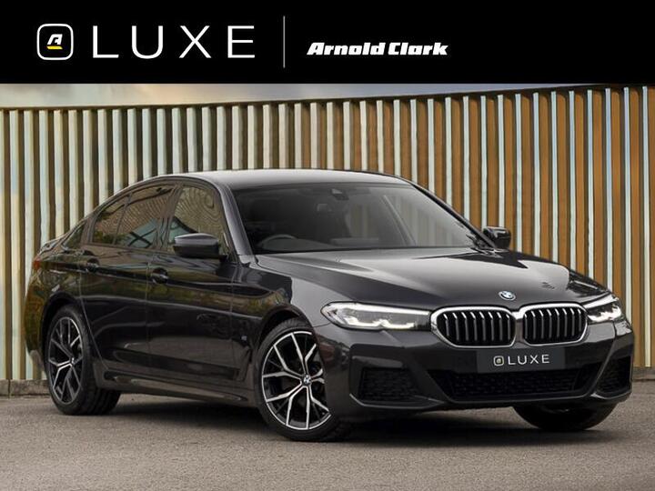 BMW 5 Series 2.0 520d MHT M Sport Steptronic Euro 6 (s/s) 4dr BMW 5 Series 2.0 520d MHT M Sport Steptronic Euro 6 (s/s) 4dr