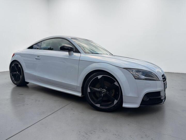 Audi TT 2.0 TDI Black Edition Quattro Euro 5 3dr
