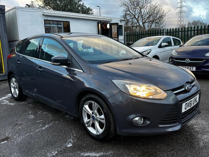 Ford Focus 1.6 Zetec Powershift Euro 5 5dr