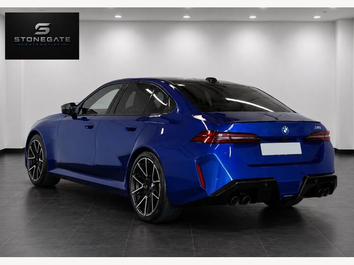 BMW M5 4.4 22.1kWh Steptronic XDrive Euro 6 (s/s) 4dr