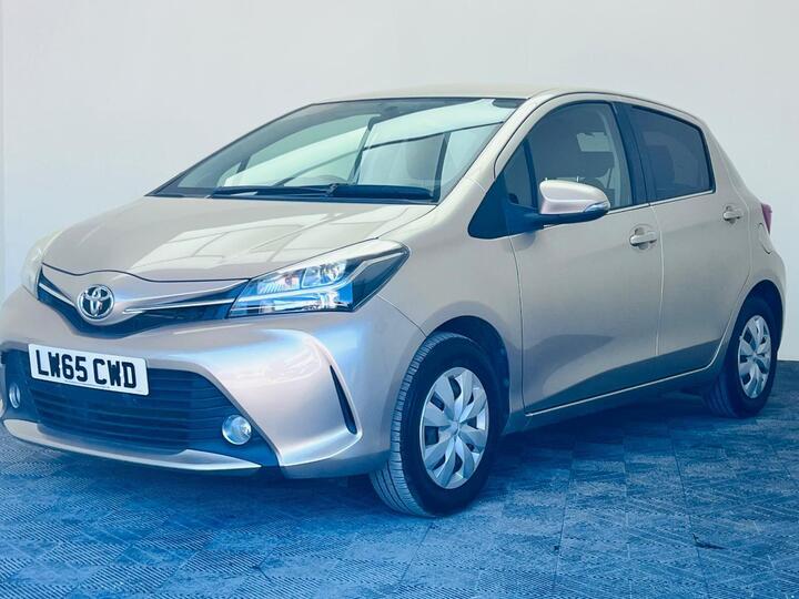 Toyota Yaris 1.33 Dual VVT-i Icon Multidrive S Euro 5 5dr