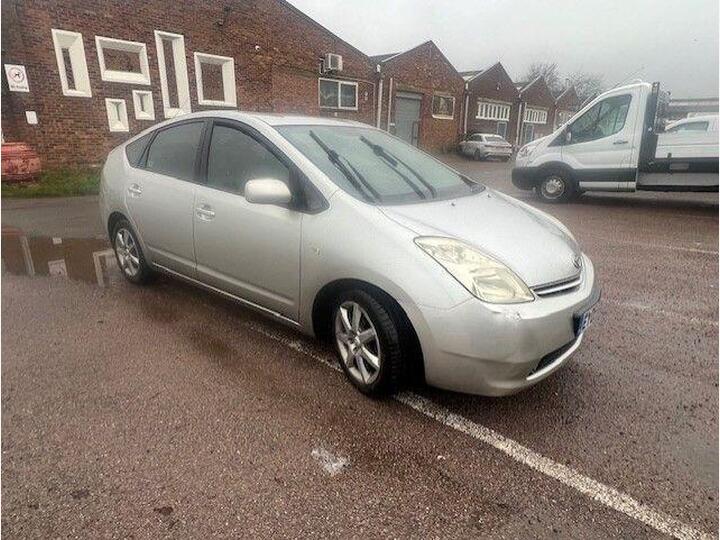 Toyota Prius 1.5 T Spirit CVT 5dr