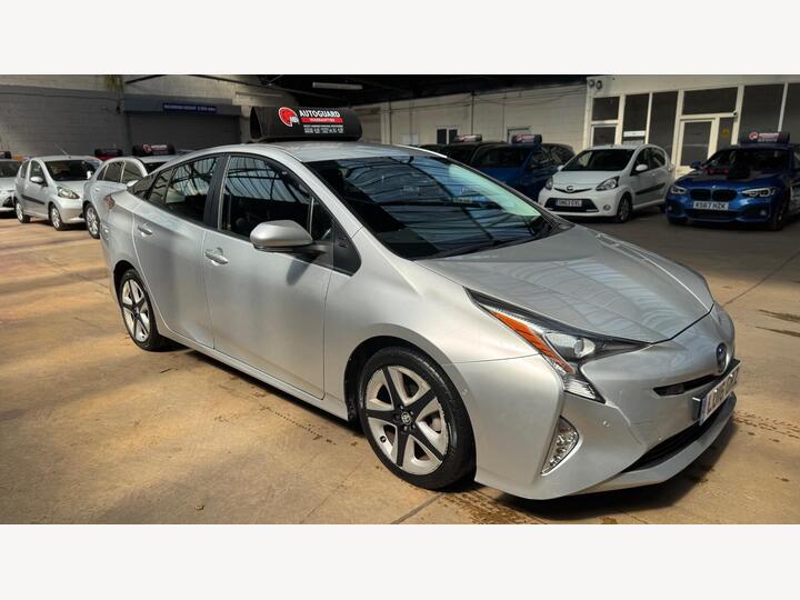 Toyota Prius 1.8 VVT-h Excel CVT Euro 6 (s/s) 5dr (15in Alloy)