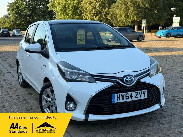 Toyota Yaris 1.5 VVT-h Excel E-CVT Euro 6 5dr (15in Alloy)