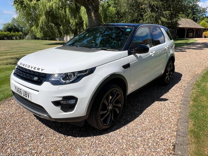 Land Rover Discovery Sport 2.0 TD4 HSE Black Auto 4WD Euro 6 (s/s) 5dr