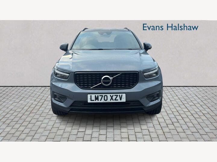 Volvo XC40 ESTATE 2.0 B4 MHEV R-Design Auto AWD Euro 6 (s/s) 5dr