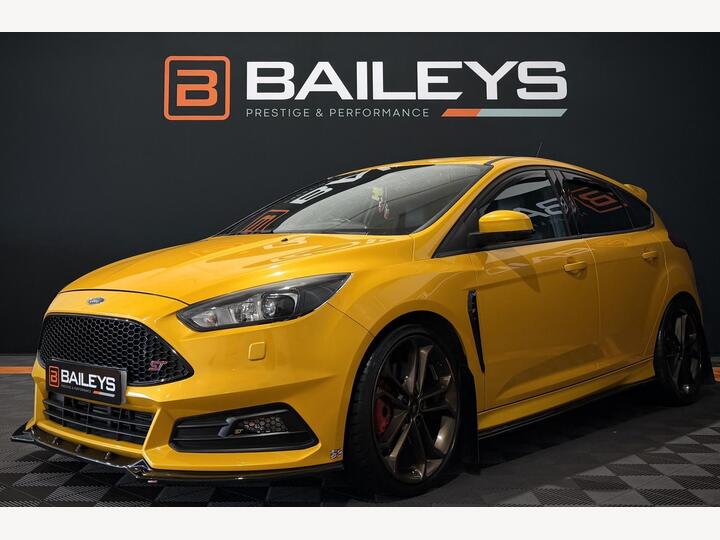 Ford Focus 2.0T EcoBoost ST-3 Euro 6 (s/s) 5dr