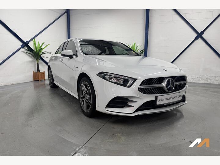 Mercedes-Benz A Class 1.3 A250e 15.6kWh AMG Line 8G-DCT Euro 6 (s/s) 4dr