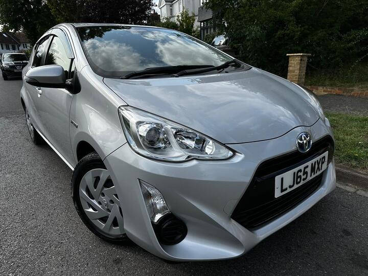 Toyota Aqua 1.5 HYBRID+HUGE SPEC+JAP IMPORT+SUPERB