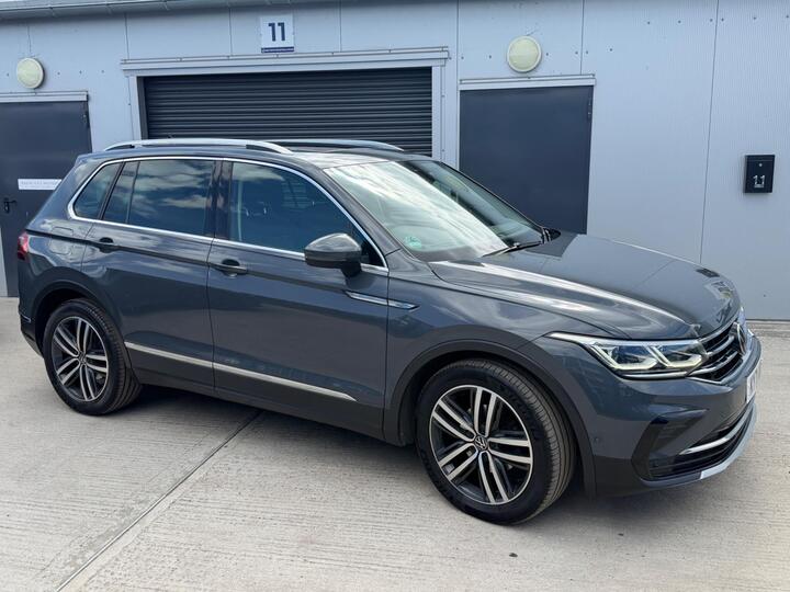 Volkswagen Tiguan 2.0 TDI Elegance DSG Euro 6 (s/s) 5dr